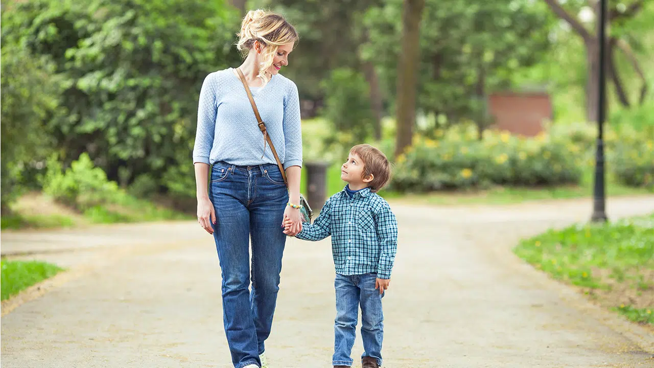 چرا کودک دروغ می‌گوید ؟