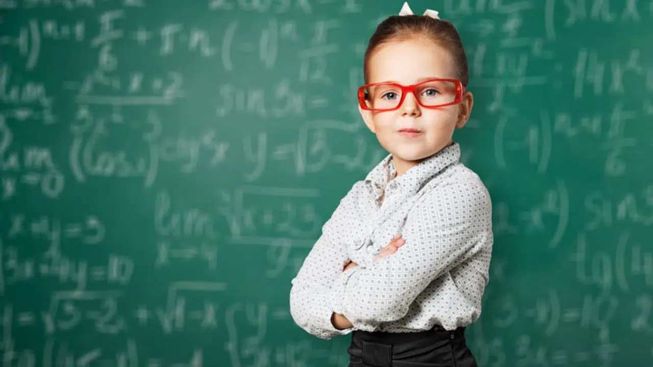 رازهای پرورش کودک باهوش (راهکارهای علمی و عملی برای شکوفایی استعدادهای فرزند شما)